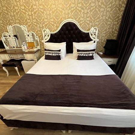 Otantik Shumen Hotel ภายนอก รูปภาพ