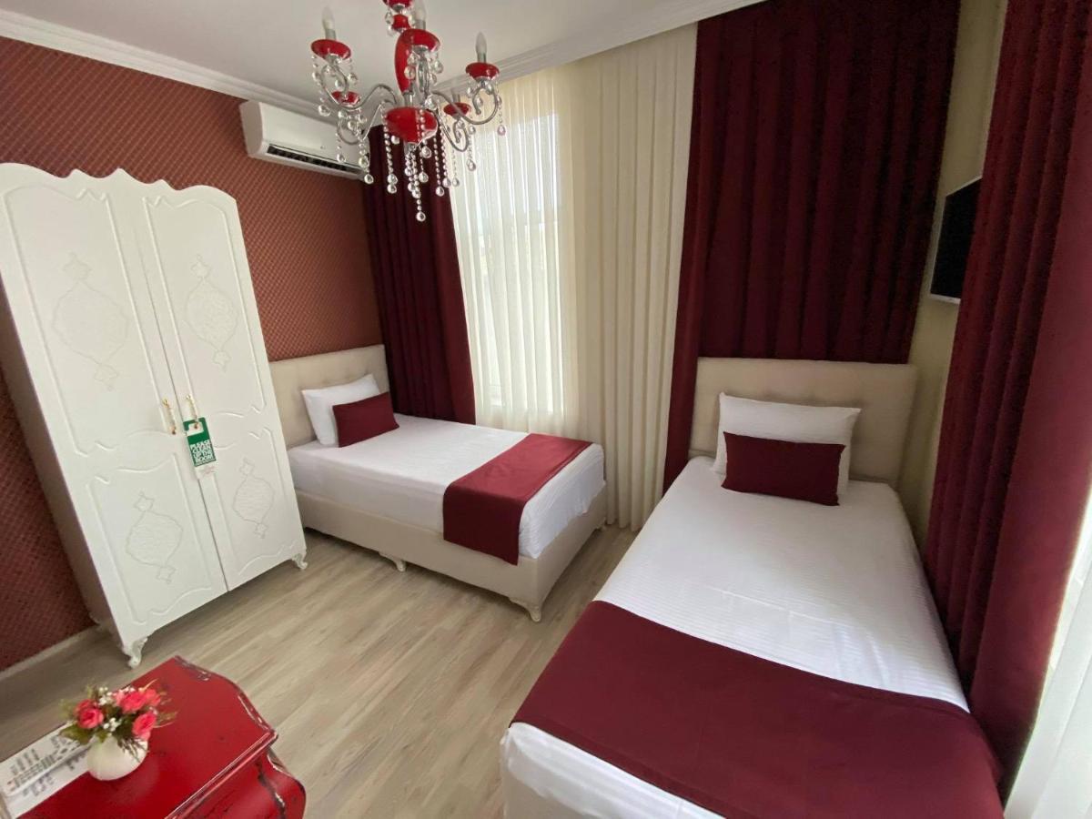 Otantik Shumen Hotel ภายนอก รูปภาพ