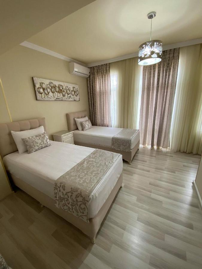 Otantik Shumen Hotel ภายนอก รูปภาพ