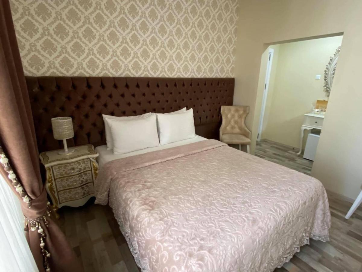 Otantik Shumen Hotel ภายนอก รูปภาพ