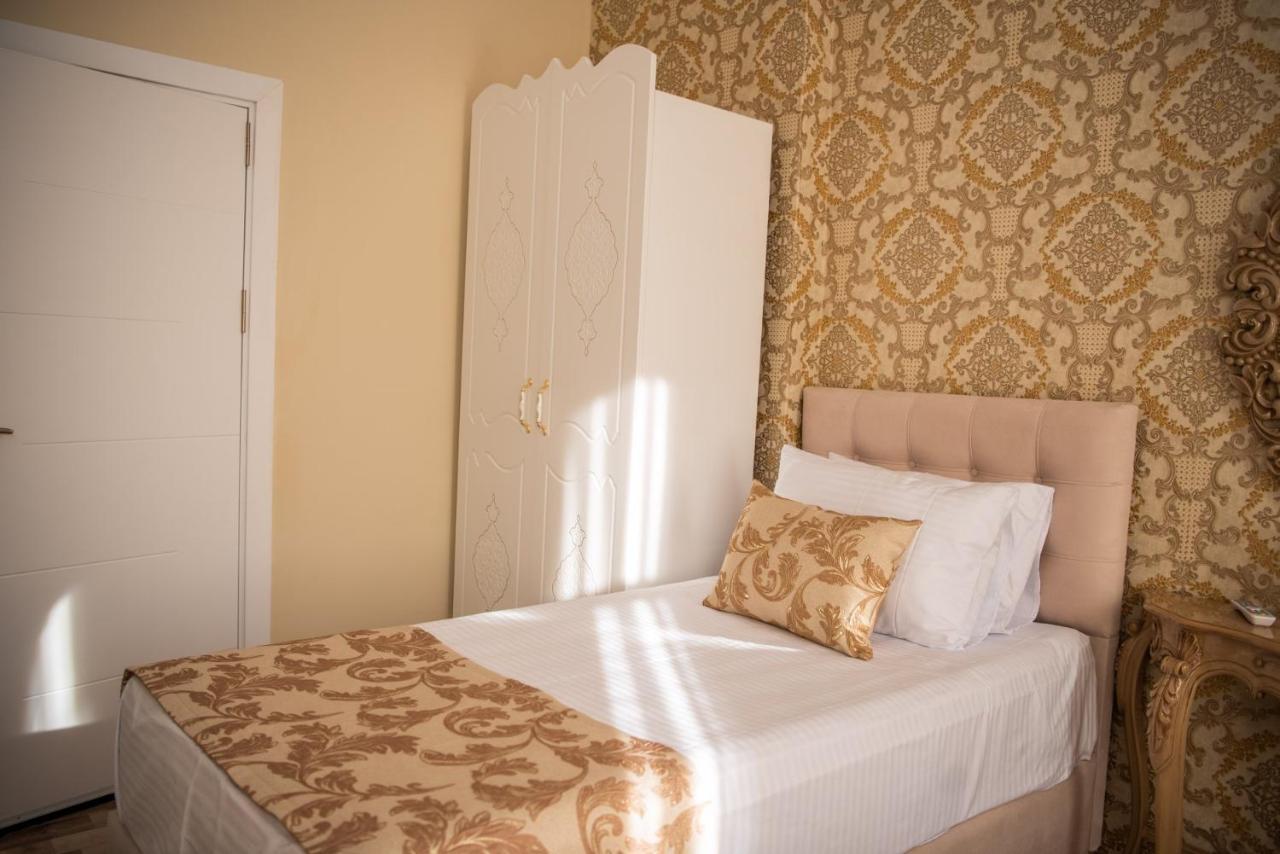 Otantik Shumen Hotel ภายนอก รูปภาพ