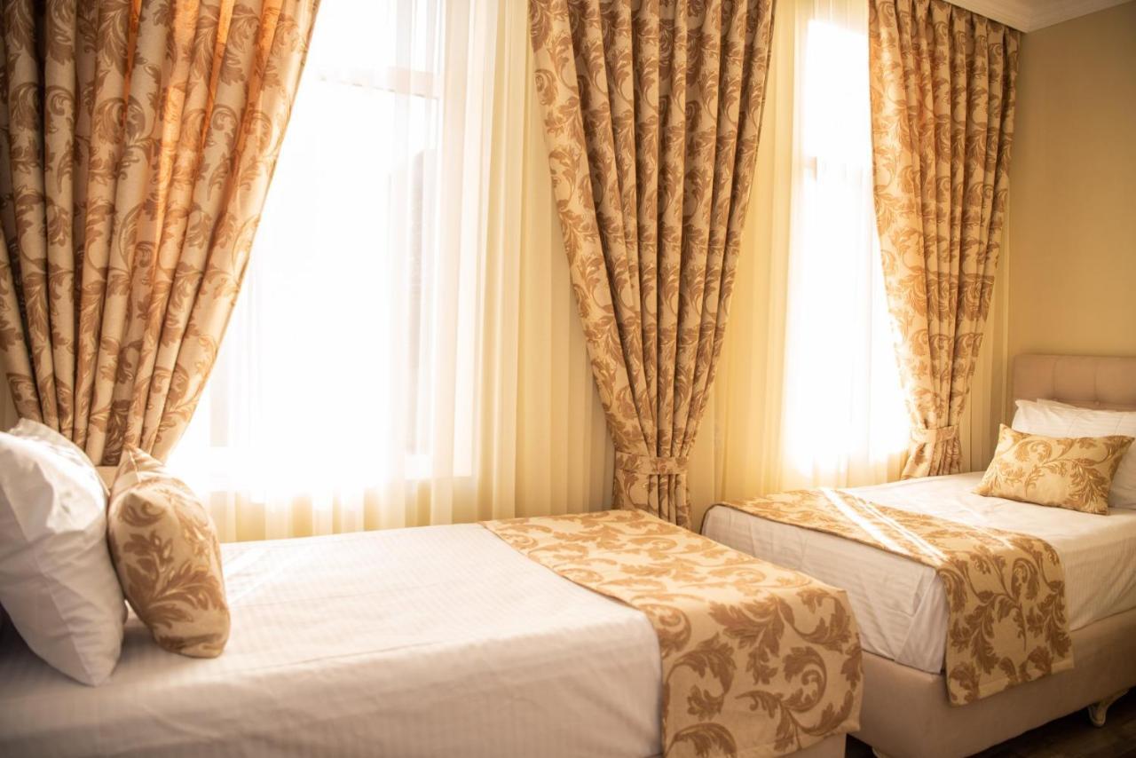 Otantik Shumen Hotel ภายนอก รูปภาพ