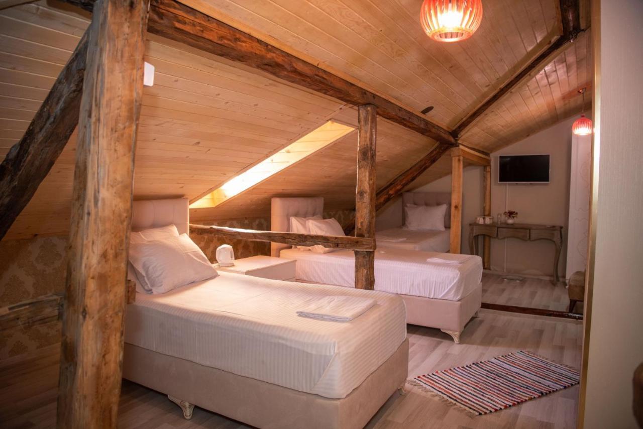Otantik Shumen Hotel ภายนอก รูปภาพ