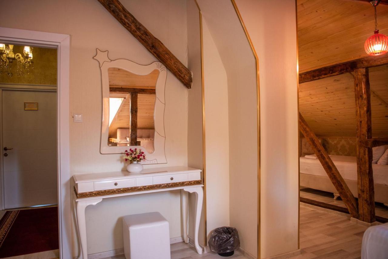 Otantik Shumen Hotel ภายนอก รูปภาพ