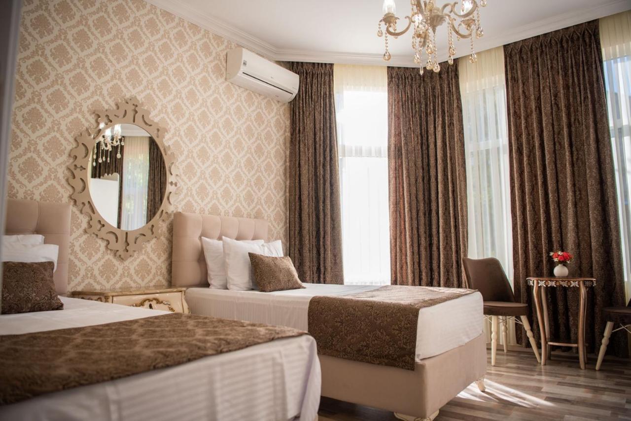 Otantik Shumen Hotel ภายนอก รูปภาพ