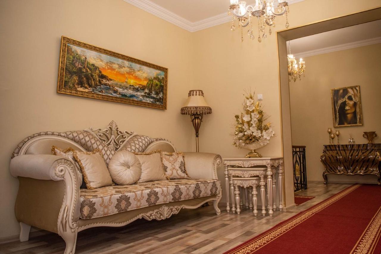 Otantik Shumen Hotel ภายนอก รูปภาพ