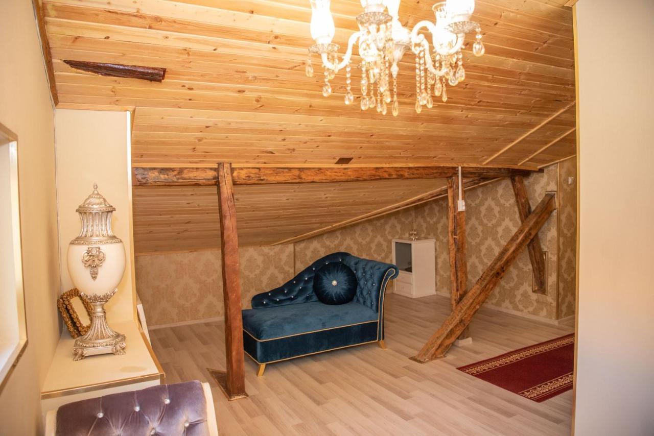 Otantik Shumen Hotel ภายนอก รูปภาพ