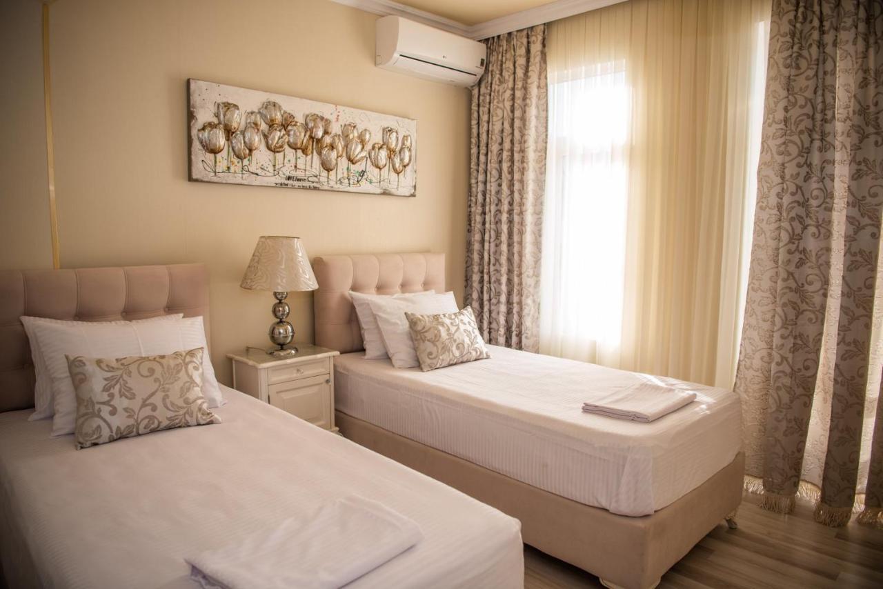 Otantik Shumen Hotel ภายนอก รูปภาพ