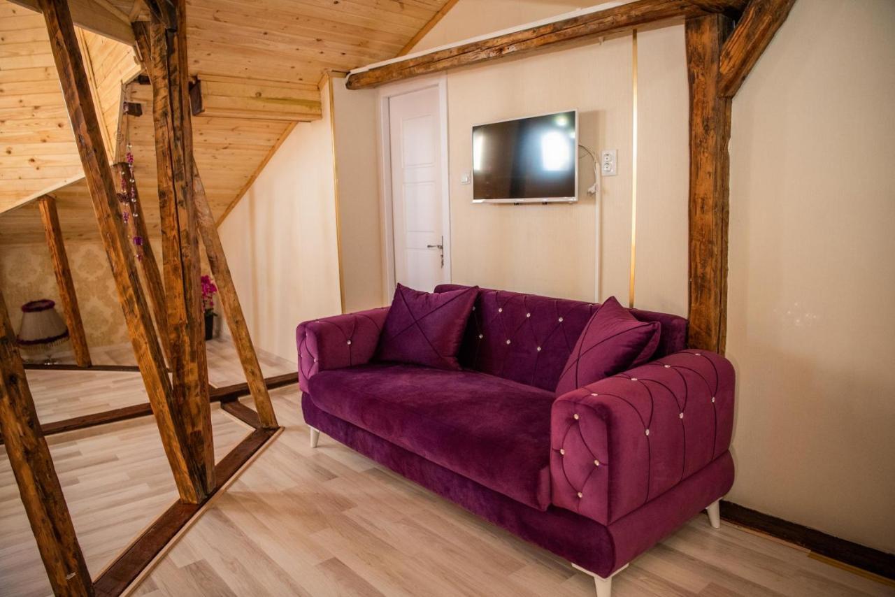 Otantik Shumen Hotel ภายนอก รูปภาพ