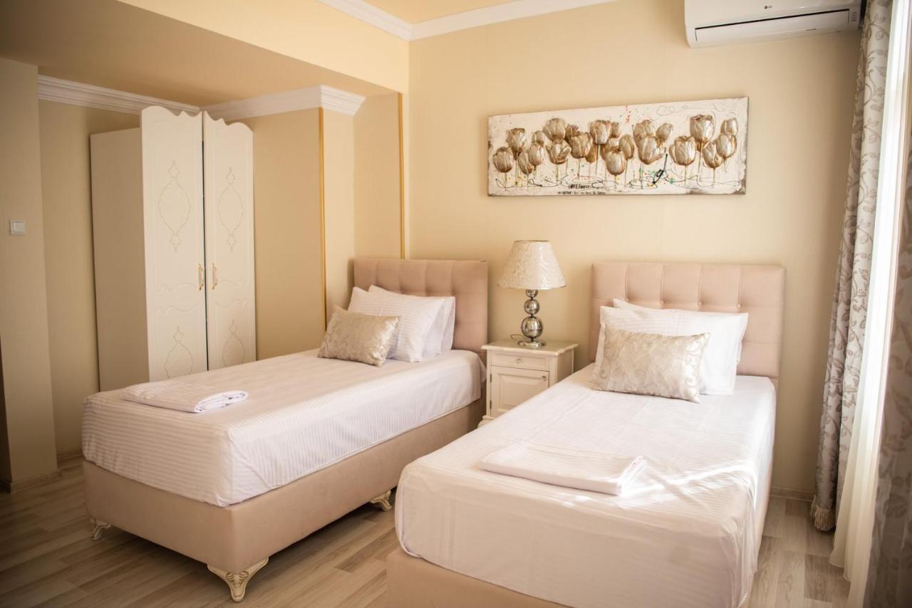 Otantik Shumen Hotel ภายนอก รูปภาพ
