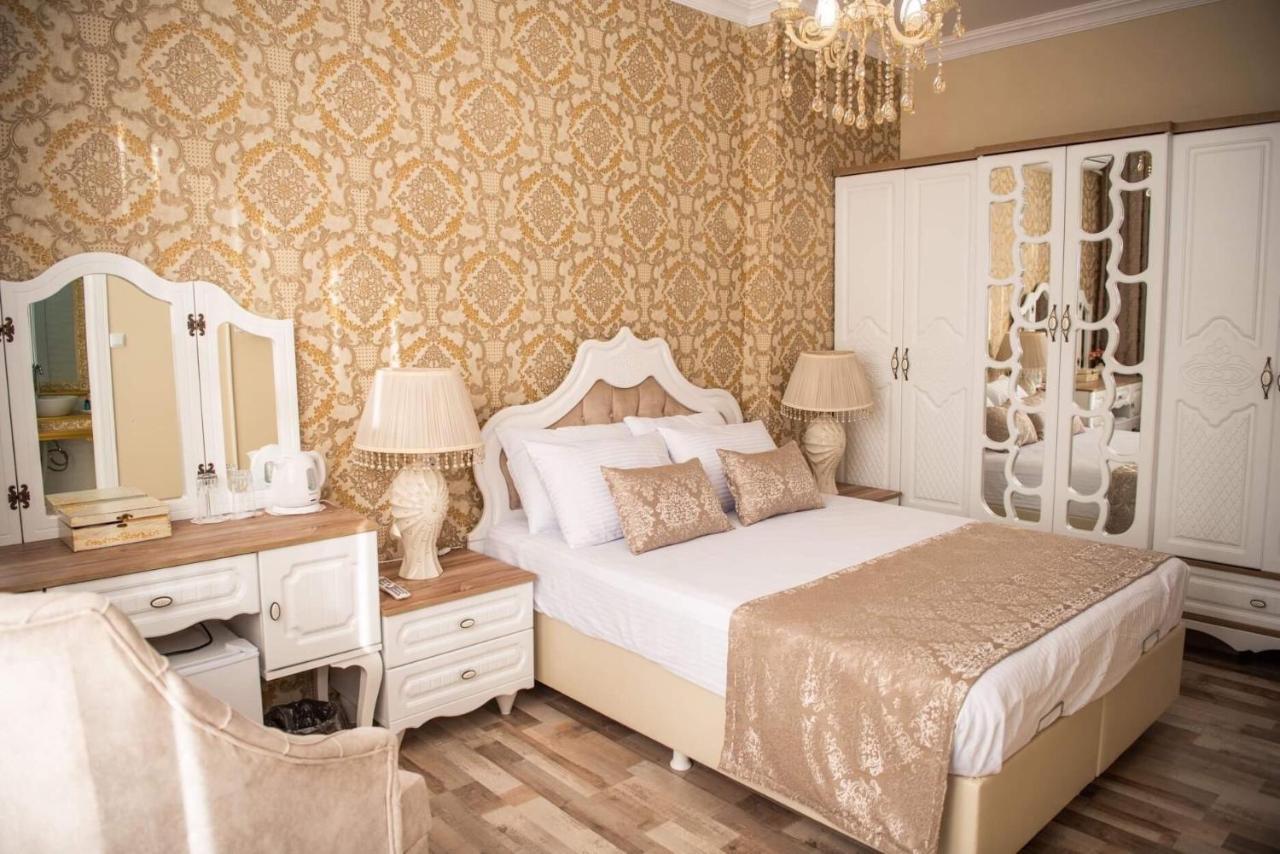 Otantik Shumen Hotel ภายนอก รูปภาพ